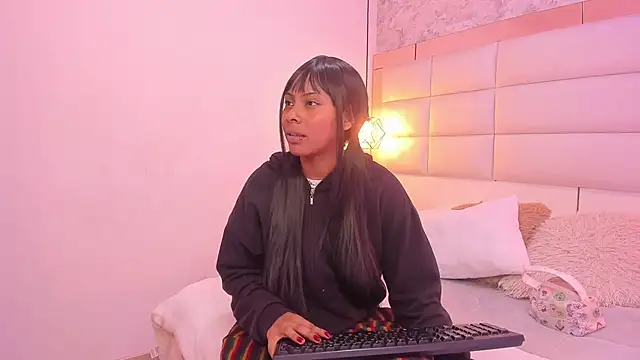 Sofia clk online show from December 2, 2025, 3:07 am