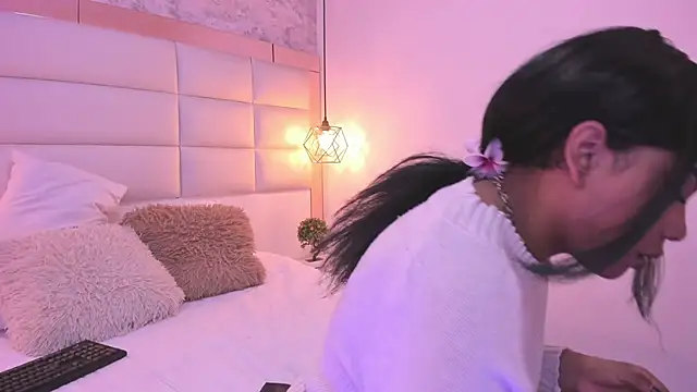 Sofia clk online show from November 11, 2025, 3:34 am