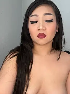 babygirlesme online show from April 17, 2026, 10:34 pm