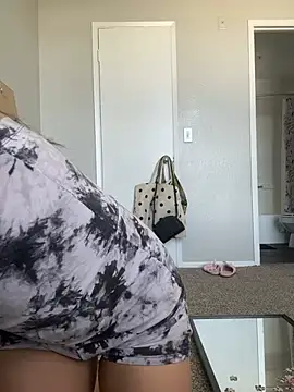 babygirlesme online show from July 11, 2026, 6:41 pm