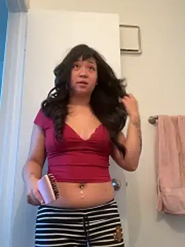 babygirlesme online show from June 12, 2026, 4:38 pm