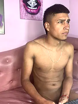 Emiliano Reyes online show from December 2, 2025, 5:42 am