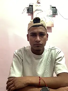 Emiliano Reyes online show from June 3, 2026, 2:34 am
