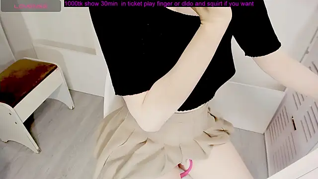 Snapshot of mimi_babyyy chatting on June 1, 2026, 3:00 pm mimi babyyy online show from June 1, 2026, 3:00 pm