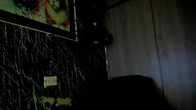 Snapshot of sweetcherryyy_ chatting on October 28, 2025, 4:35 am sweetcherryyy online show from October 28, 2025, 4:35 am