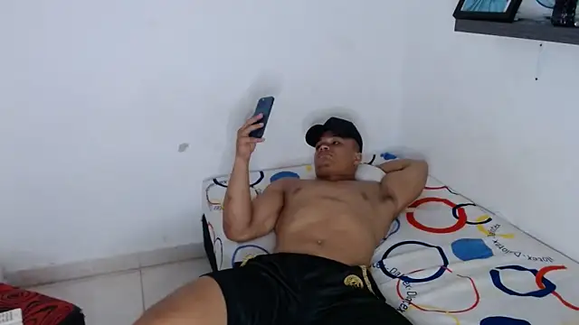 Snapshot of damte_Xx2005 chatting on October 21, 2025, 5:51 am damte Xx2005 online show from October 21, 2025, 5:51 am