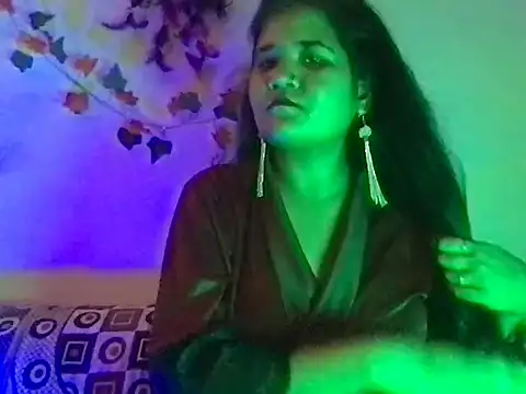 Snapshot of angle_5911 chatting on October 24, 2025, 5:01 pm angle 5911 online show from October 24, 2025, 5:01 pm