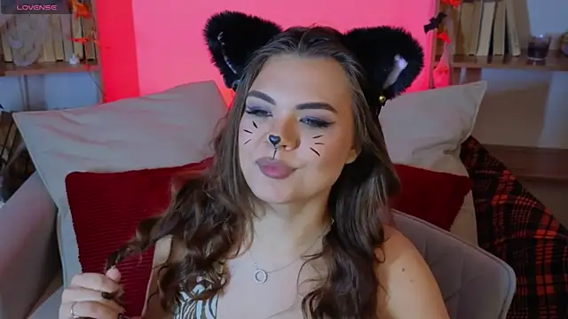 Miss Delia online show from October 22, 2025, 11:58 pm