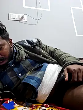 rahulsexyb online show from November 18, 2025, 1:03 pm