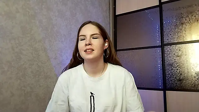 Snapshot of VETT_KITTY chatting on October 21, 2025, 6:13 am VETT KITTY online show from October 21, 2025, 6:13 am