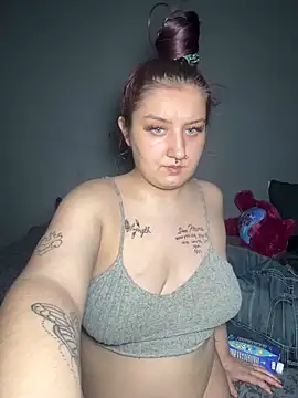 Kayliee420 online show from February 7, 2026, 6:43 am