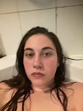 YourFrenchFeliciexo online show from October 28, 2025, 9:14 pm