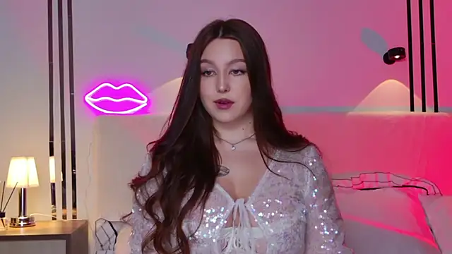  Tessa May  online show from November 20, 2025, 12:33 am