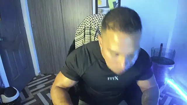 FreszX online show from October 29, 2025, 6:56 am