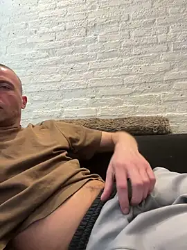 Rotteei1 online show from March 21, 2026, 1:48 pm