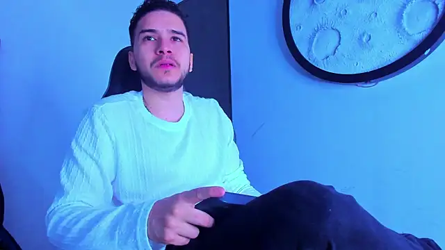 Snapshot of mike_257 chatting on February 27, 2026, 11:43 am mike 257 online show from February 27, 2026, 11:43 am