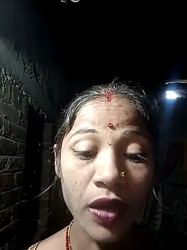 Hot cauple indian online show from November 6, 2025, 1:20 am