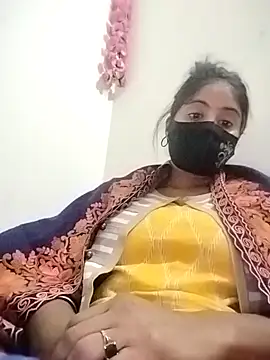 Hot Angle online show from December 21, 2025, 1:02 pm