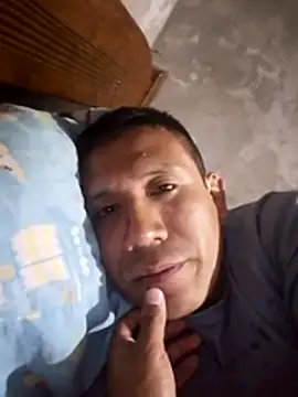 Snapshot of Juan199134 chatting on March 2, 2026, 4:02 am Juan199134 online show from March 2, 2026, 4:02 am