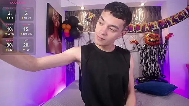 Snapshot of Mike_lawford1 chatting on October 30, 2025, 1:42 pm Mike lawford1 online show from October 30, 2025, 1:42 pm