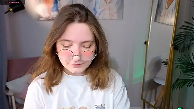 fairy tara online show from November 28, 2025, 9:15 pm