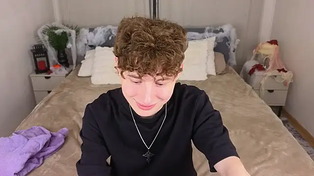 crisp1n online show from October 30, 2025, 3:09 pm