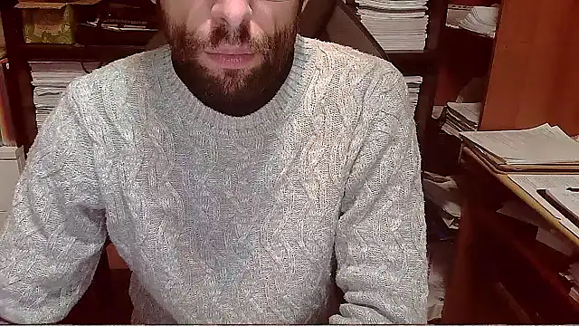 Snapshot of topg84 chatting on October 30, 2025, 5:21 pm topg84 online show from October 30, 2025, 5:21 pm