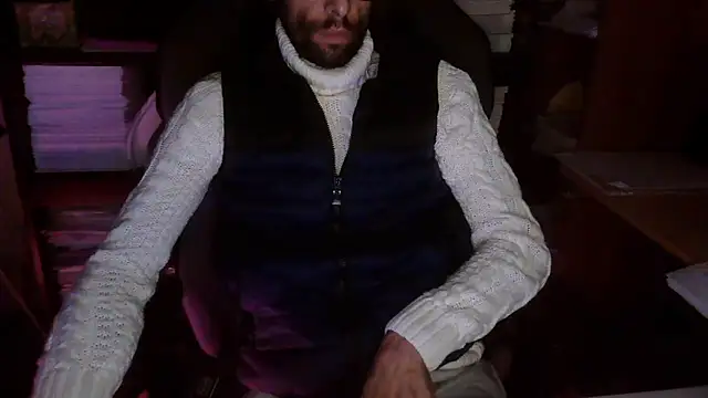 Snapshot of topg84 chatting on October 24, 2025, 4:06 pm topg84 online show from October 24, 2025, 4:06 pm