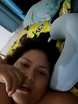 chikis12  online show from November 22, 2025, 9:02 pm