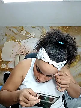 NahomiWalker  online show from February 27, 2026, 8:41 pm