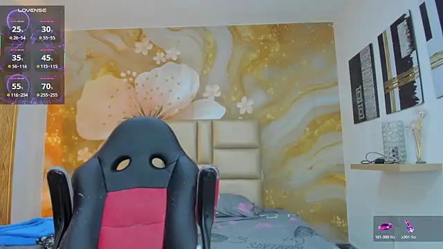 NahomiWalker  online show from February 28, 2026, 8:08 pm