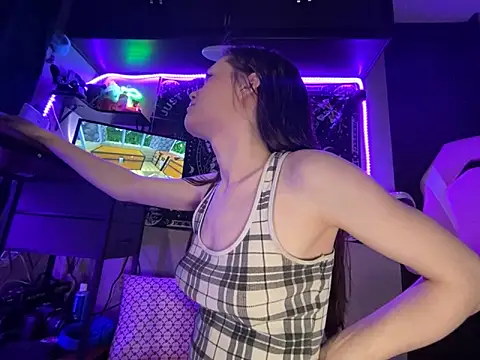 Thedeepwebcutie online show from May 30, 2026, 3:57 am