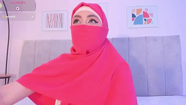 fatiima  online show from April 18, 2026, 7:07 pm