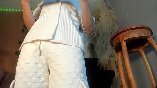 Jax Thunder online show from February 11, 2026, 1:22 pm