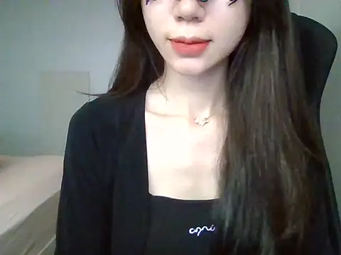 Snapshot of -Alicee- chatting on October 24, 2025, 1:59 am -Alicee- online show from October 24, 2025, 1:59 am