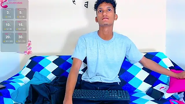 dabryan8 online show from December 16, 2025, 11:14 am