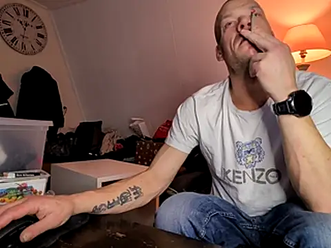 Kinky Play1 online show from January 17, 2026, 9:29 pm