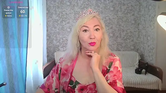 Snapshot of LadyKriss chatting on July 16, 2026, 4:31 am LadyKriss online show from July 16, 2026, 4:31 am