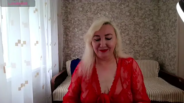 Snapshot of LadyKriss chatting on June 12, 2026, 3:48 am LadyKriss online show from June 12, 2026, 3:48 am
