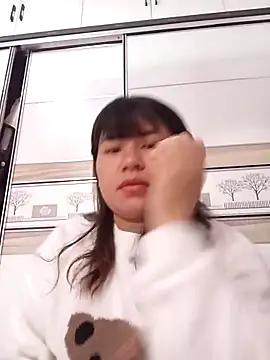 -lab- online show from October 31, 2025, 5:26 am