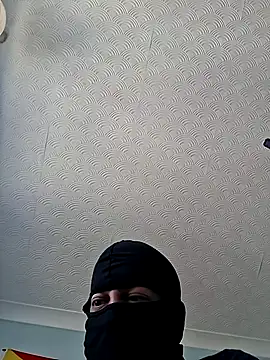 Imyourguy2025 online show from April 22, 2026, 12:34 pm