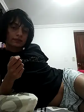 sophiasleepy1 online show from November 8, 2025, 4:05 am