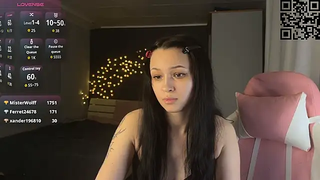 ella simons online show from March 28, 2026, 11:17 pm