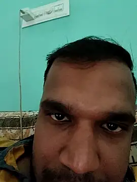 Snapshot of UNIT734 chatting on November 15, 2025, 6:39 am UNIT734 online show from November 15, 2025, 6:39 am