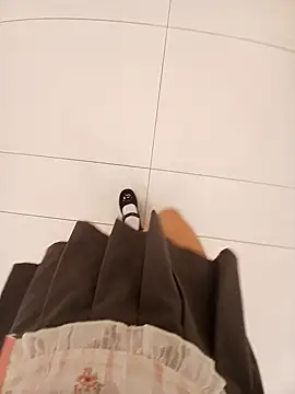 Snapshot of Mina-02 chatting on October 23, 2025, 6:12 am Mina-02 online show from October 23, 2025, 6:12 am