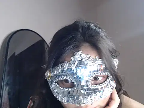 Hottie hania online show from December 13, 2025, 8:04 pm