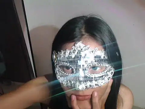 Hottie hania online show from November 10, 2025, 6:57 pm