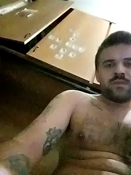 Camionista121998 online show from November 11, 2025, 6:36 pm