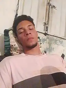 Snapshot of Rich_Boy_Daddy chatting on October 21, 2025, 4:01 am Rich Boy Daddy online show from October 21, 2025, 4:01 am