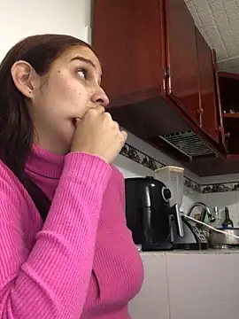 Zoey sweet01 online show from November 3, 2025, 9:18 pm